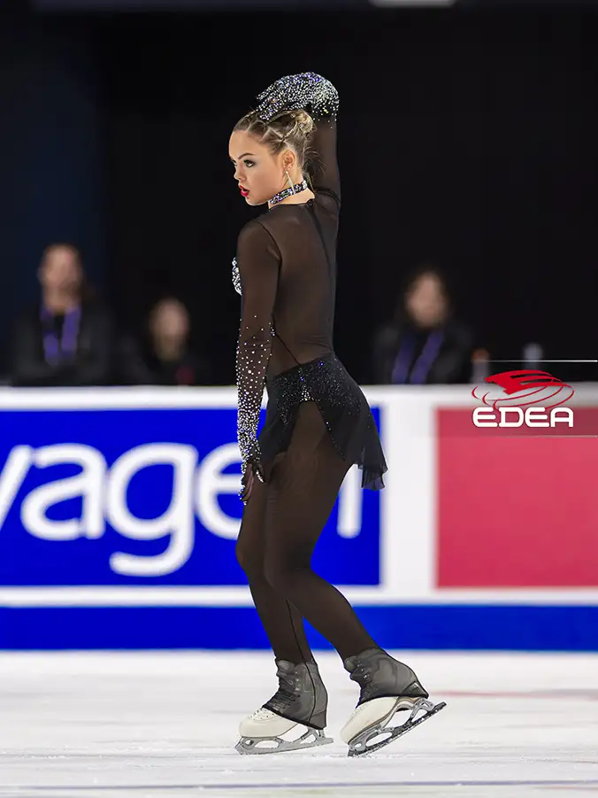 Ice Gallery Skates U.S.